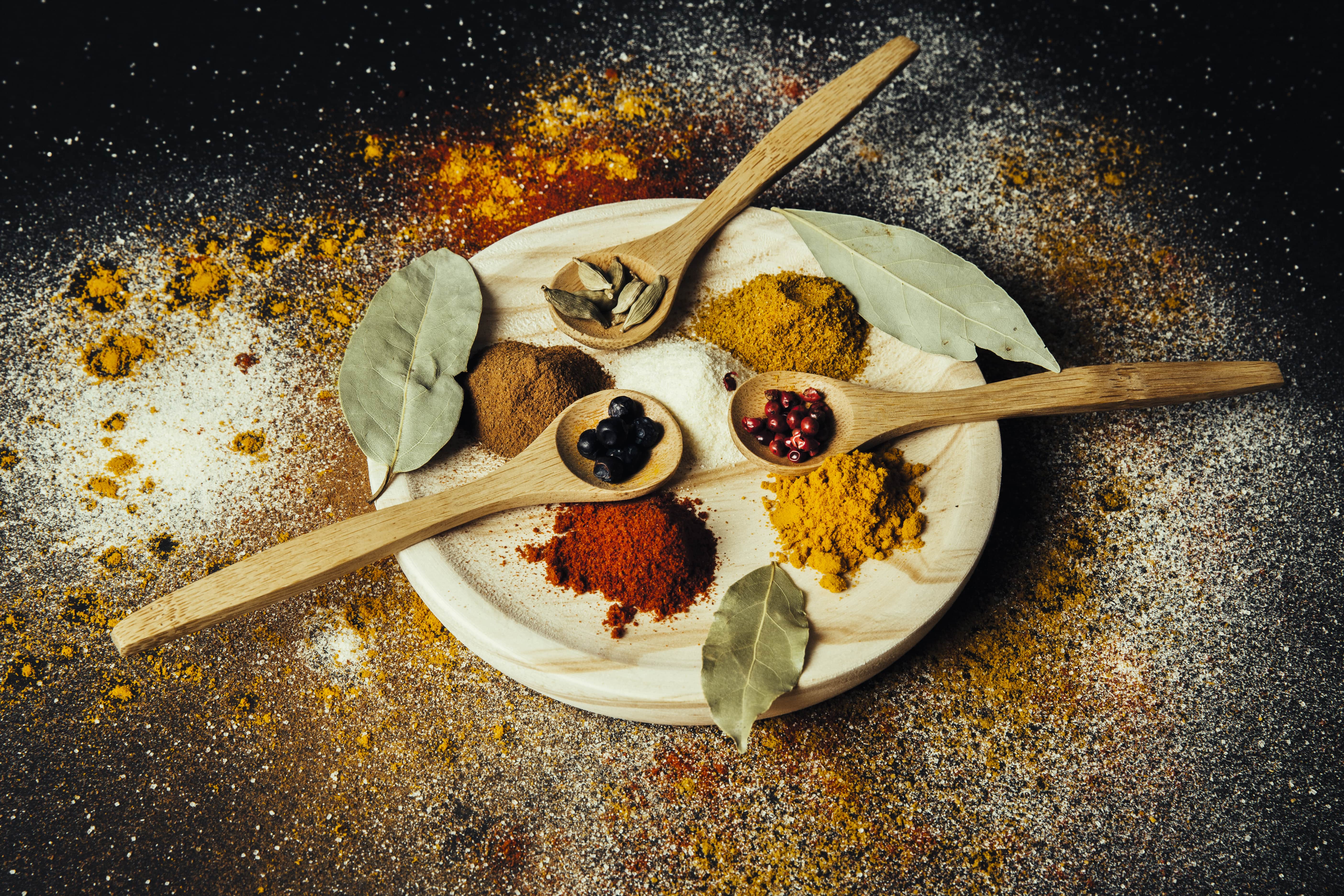 spices-decoration-min
